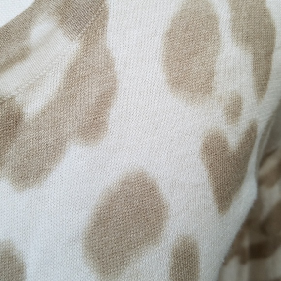 J Crew Cream Leopard Tissue Sweater, Fine Knit Cot - Picture 4 of 14